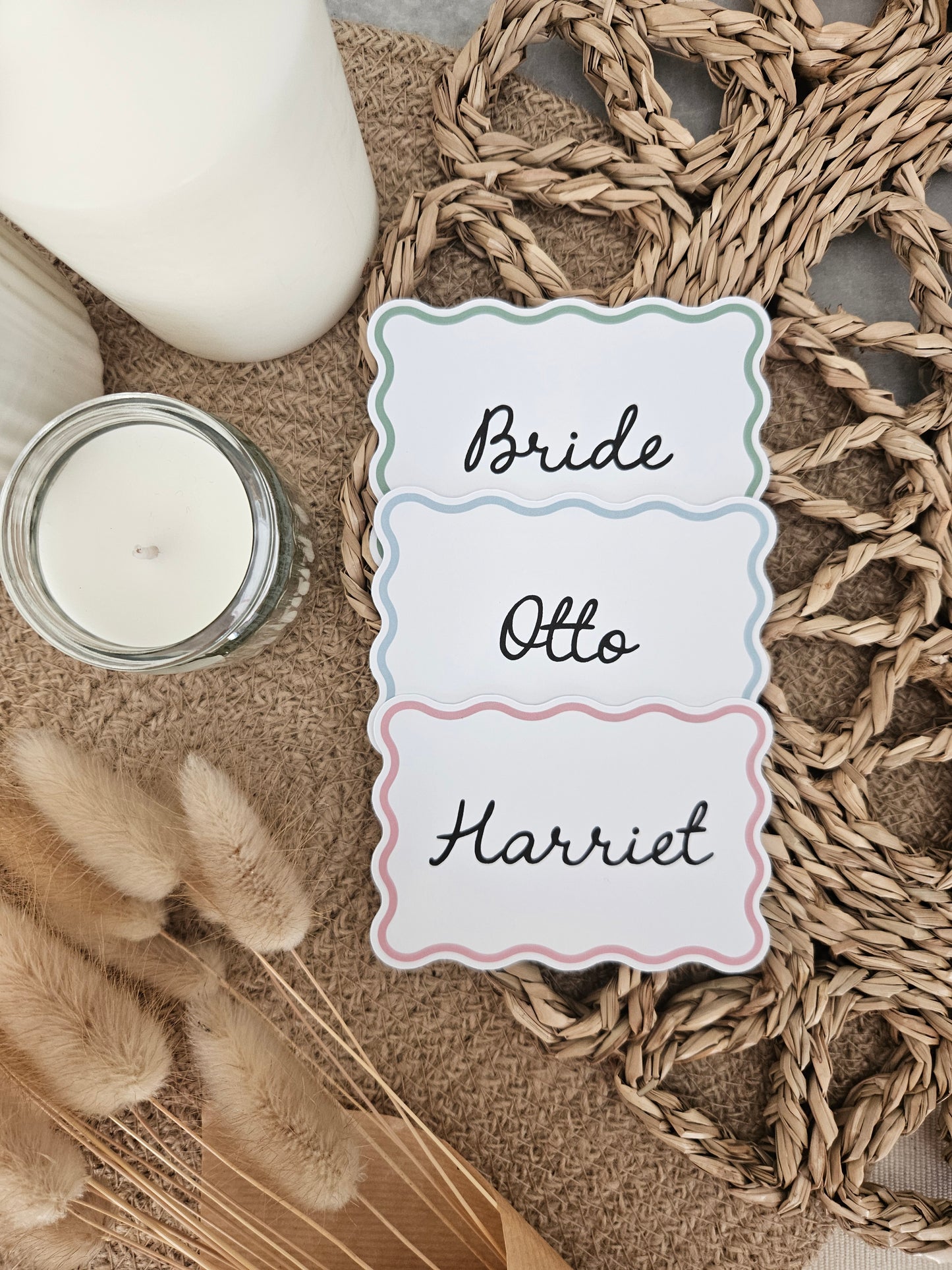 Wavy place cards