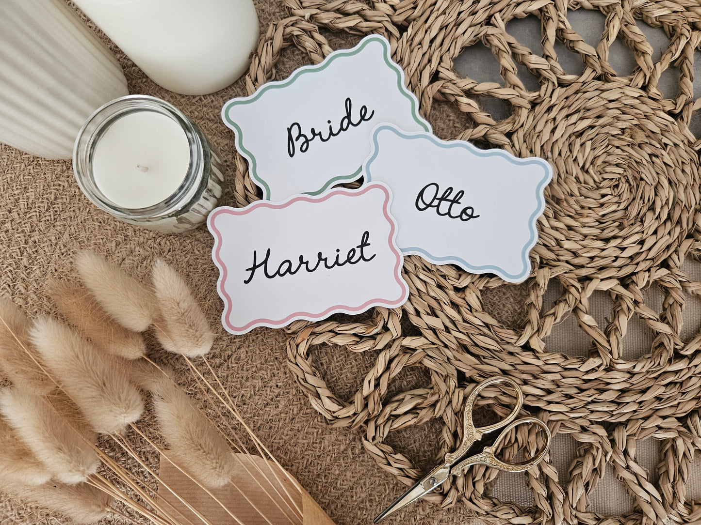 Wavy place cards